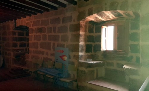 Planta superior de la sacrist�a con dos ventanas con festejadores.