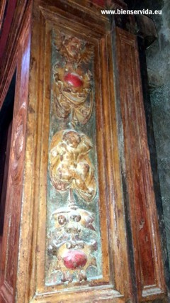 Grutescos en la predela