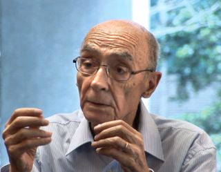Jos� Saramago. Imagen tomada de https://commons.wikimedia.org/wiki/File:JSJoseSaramago.jpg