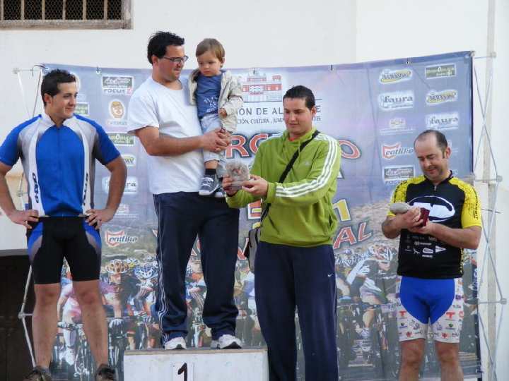 Entrega de trofeos LOCALES A